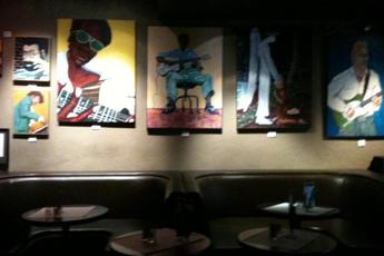 Underground Wonder Bar - Bar | Live Music Venue in Chicago.