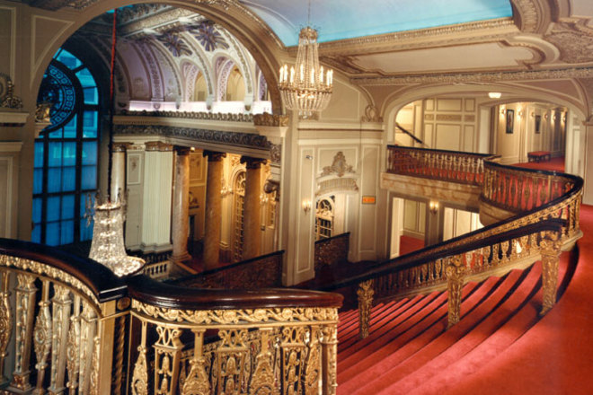 Photo of Chicago Theatre