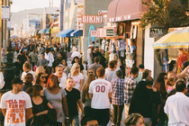 Venice Beach - Beach | Outdoor Activity in Los Angeles.