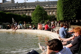Palais-royal-gardens_s165x110