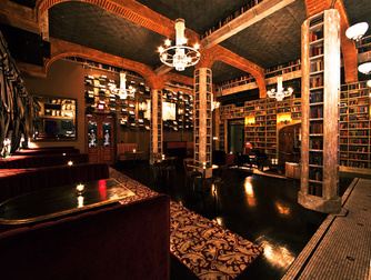 Hemingway's - Bar | Lounge in Los Angeles.