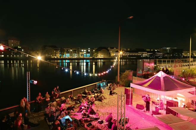 Photo of Badeschiff
