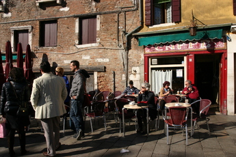 Caffè Rosso - Bar | Café in Venice.