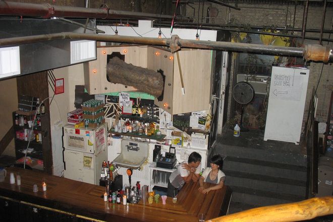 Photo of Glasslands Gallery