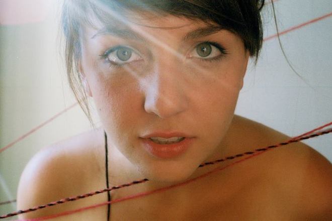Photo of Julia Easterlin 