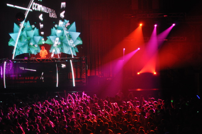 Amazing DJs, Amazing Nights - 6 of 13