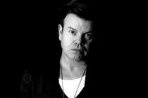 Paul-oakenfold_s210x140