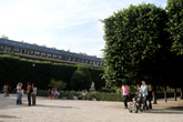 Palais-royal-gardens_s165x110