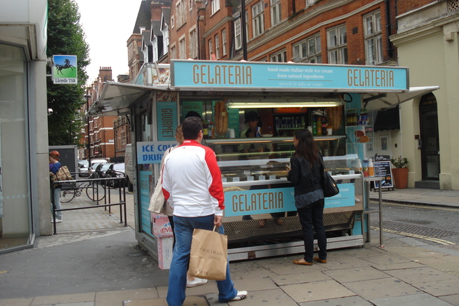 Photo of Oxford Street and Regent Street