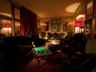 Le Très Particulier - Hotel Bar | Restaurant in Paris.