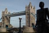 The-millennium-mile-thames-river-walk_s165x110