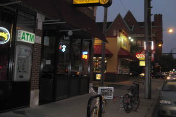 The Long Room - Bar in Chicago.