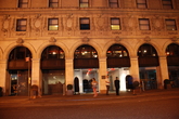 Paramount-bar_s165x110