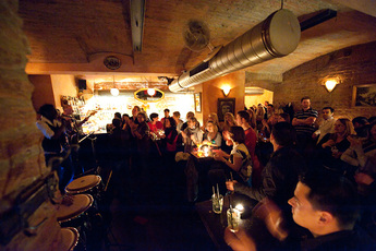 Single bar munich