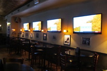 Clover Sports & Leisure - Lounge | Sports Bar in Chicago.