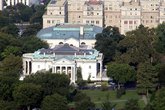 Dar-constitution-hall_s165x110