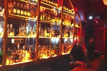 Rubí Bar & Restaurant - Restaurant | Gin Bar in Barcelona.
