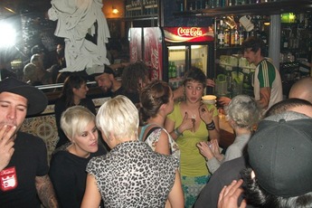 El 2D - Bar in Madrid.