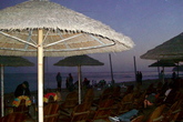 Paradise Cove Beach Café  - Beach Bar | Café | Restaurant in Los Angeles.