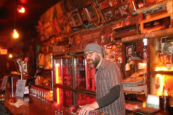 Southpaw - Bar | Live Music Venue | Lounge in New York.