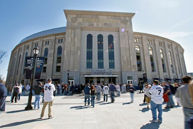 Photo of Cincinnati Reds vs. New York Yankees