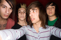 Pierce-the-veil_s210x140