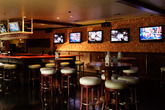 Busby's East - Restaurant | Sports Bar in Los Angeles.