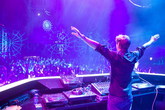 Armin-van-buuren_s165x110