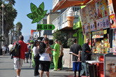 Venice-boardwalk_s165x110