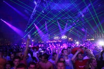A-and-p-berlin-summer-rave_s210x140