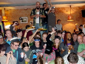 The Bird - Dive Bar | Restaurant in Berlin.
