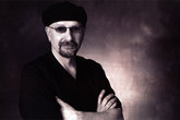 Steve-smith-and-vital-information_s165x110