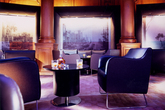 Le Bar du Plaza Athénée - Hotel Bar in Paris