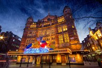 Palace Theatre - Theater in London.