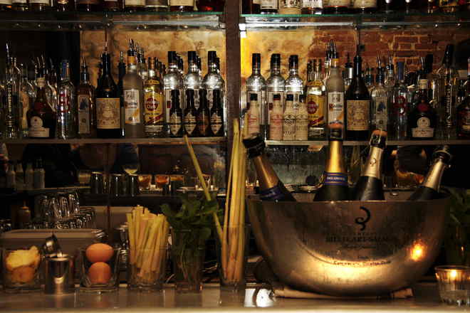 Drinking is an Artistic Experience (PHOTOS) - 11 of 13