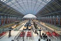 St Pancras Station - Landmark | Plaza | Shopping Area in London.