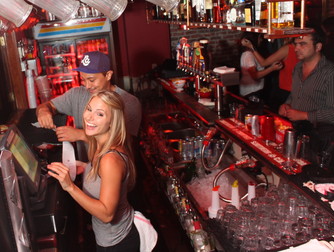 Q's Billiard Club - Pool Hall | Sports Bar in Los Angeles.