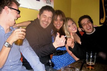 Au P'tit Garage - Dive Bar in Paris.