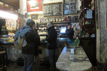 Stop Madrid - Restaurant | Wine Bar in Madrid.