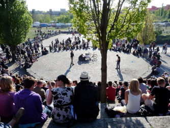 Mauerpark Flea Market - Outdoor Activity | Flea Market | Shopping Area | Beach Bar in Berlin.