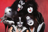 Kiss_s165x110