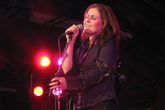 Alison-moyet_s165x110