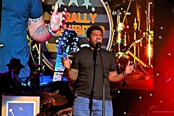 Deon Cole