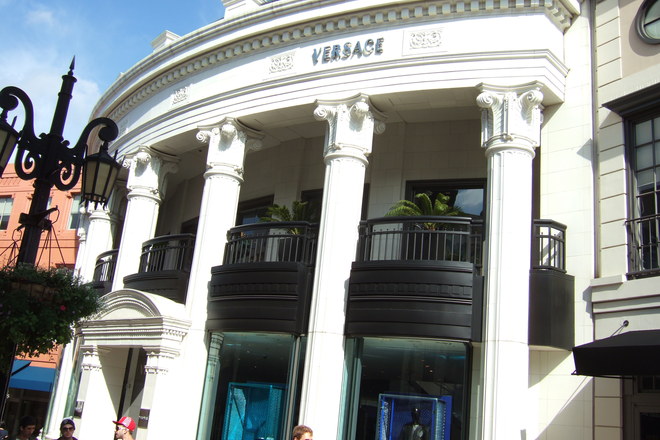 Even the outside of the Versace store on Rodeo Drive in Beverly Hills is beautiful!!