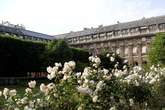 Palais-royal-gardens_s165x110