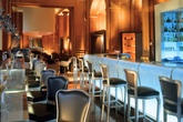 Le Bar du Plaza Athénée - Hotel Bar in Paris.