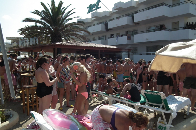 Photo of Playa d'en Bossa, Ibiza