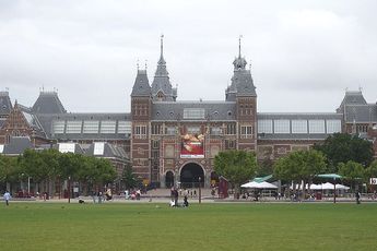 Rijksmuseum - Museum in Amsterdam.