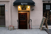 Kettle of Fish - Historic Bar | Pub in New York.