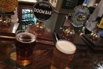 London Pub Crawls - Drinking Activity in London.